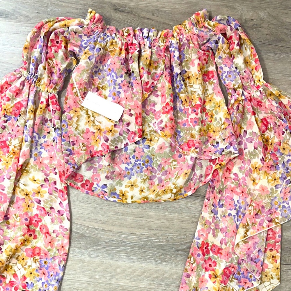 Floral off shoulder cropped blouse